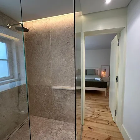 In Cozy In Chiado In Shared House 3*