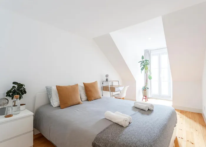 In Cozy In Chiado In Shared House Lisboa