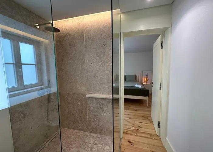 In Cozy In Chiado In Shared House 3*